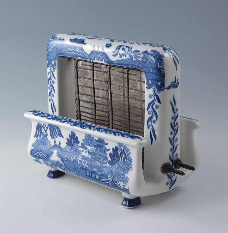 3 TOASTRITE BLUE WILLOW PORCELAIN TOASTER Oct 23, 2011 Burchard