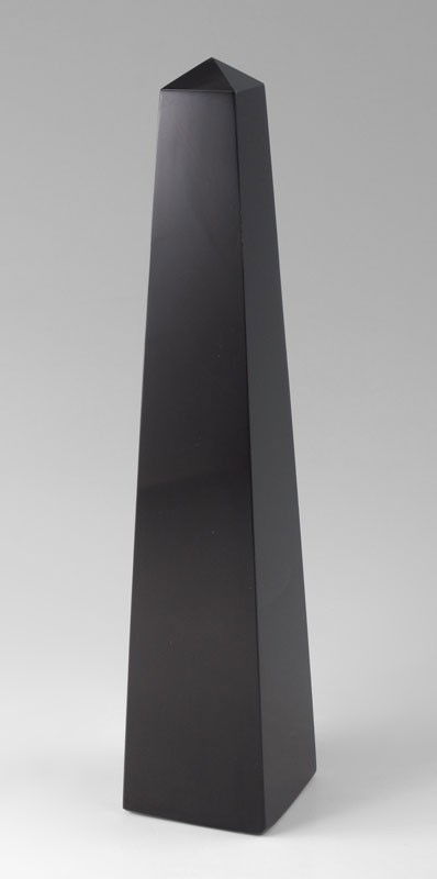 MURANO VENINI BLACK GKASS OBELISK 9 3/4" TALL: MURANO VENINI BLACK GKASS OBELISK: Inscribed Venini Murano partially visible under foil label. 9 3/4" tall, the base 2" square.