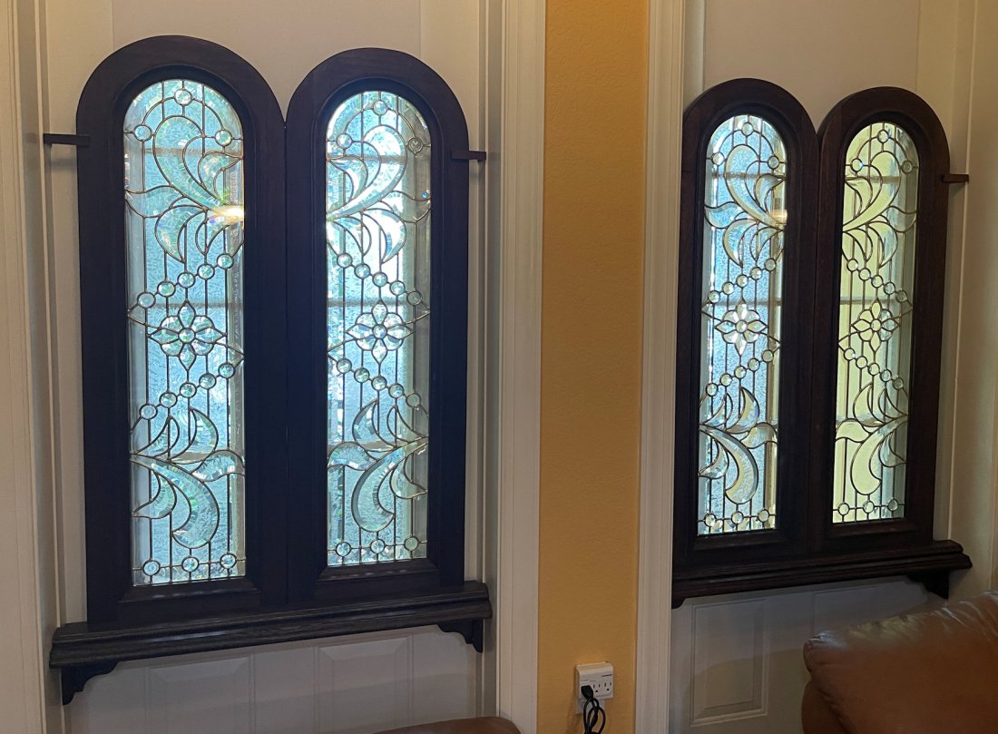 4 LEADED GLASS ARCHED WINDOWS (1 of 1)