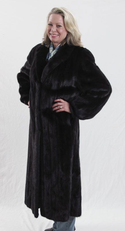 FULL LENGTH BLACK MINK COAT: A MOST LUXURIOUS FULL LENGTH BLACK MINK COAT: Long lapel, velvet lined slit pockets, also pocket in the lining. Soft and supple. 50"L.