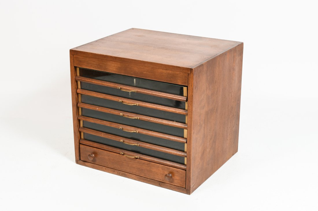 OAK HORIZONTAL 7-DRAWER FILE DISPLAY CABINET (1 of 7)