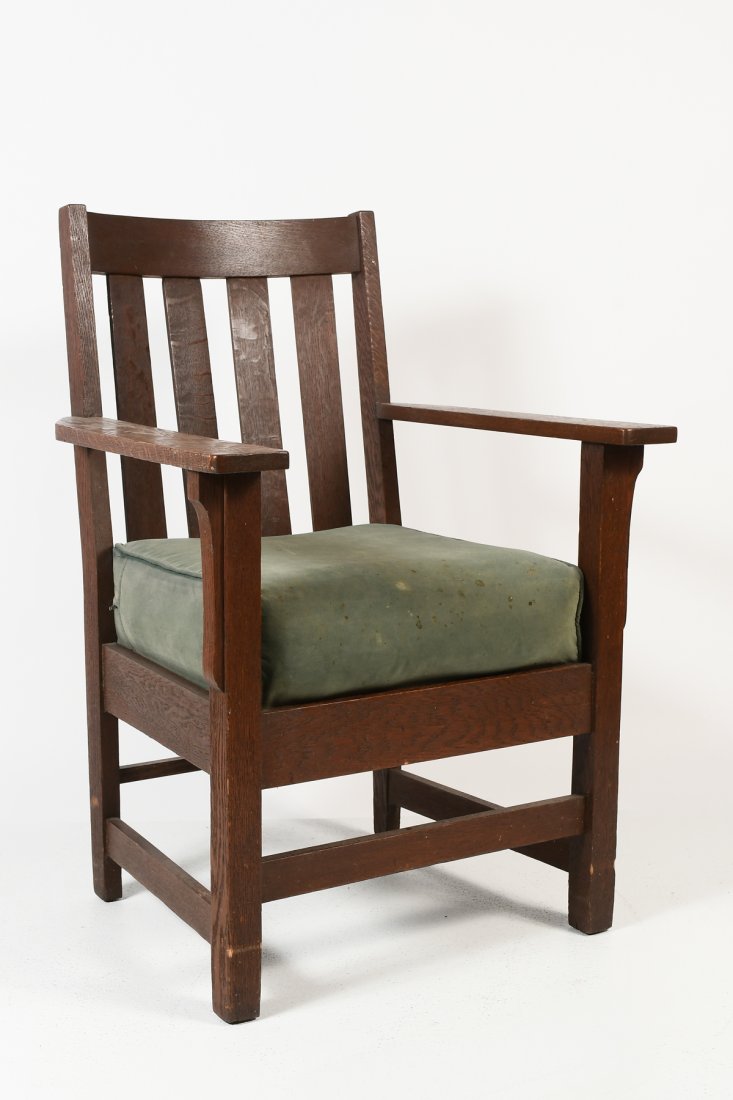 ARTS & CRAFTS QUARTER SAWN OAK ARMCHAIR (1 of 7)
