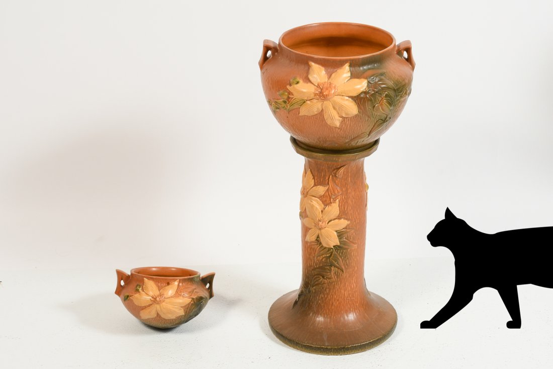ROSEVILLE POTTERY "CLEMATIS" JARDINIERE & PEDESTAL (1 of 3)