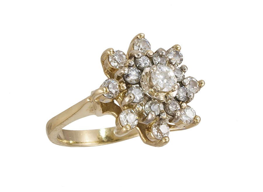 1 CT DIAMOND CLUSTER RING 14k GOLD SZ 6.5: DIAMOND CLUSTER RING: 14K yellow gold ring contains 17 round single cut, European cut and brilliant cut diamonds totaling approx. 1.00 Ct. The diamonds average VS-SI in clarity and H-I-J in color. The