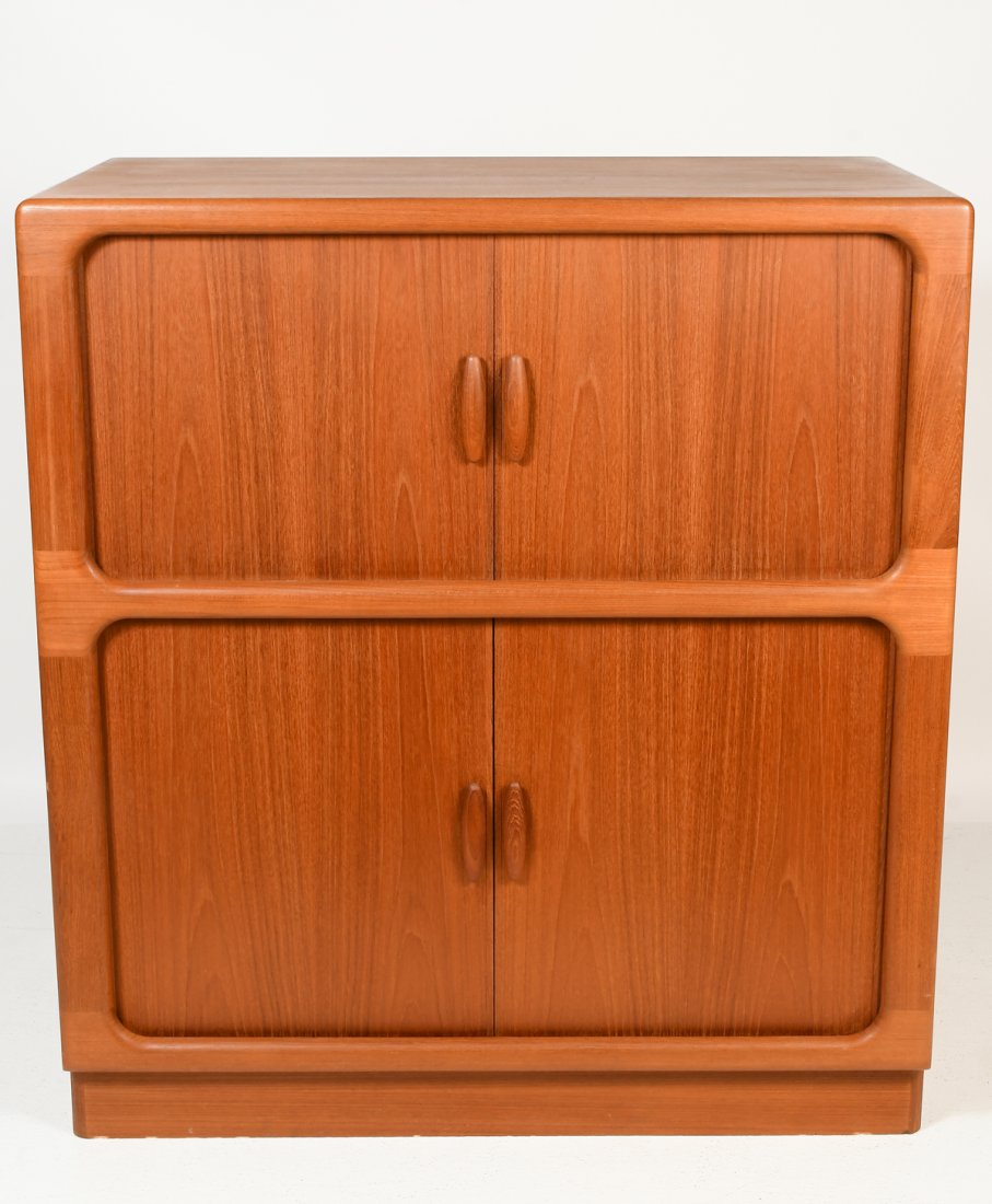 MODERN DANISH TAMBOUR ENTERTAINMENT CENTER (1 of 8)