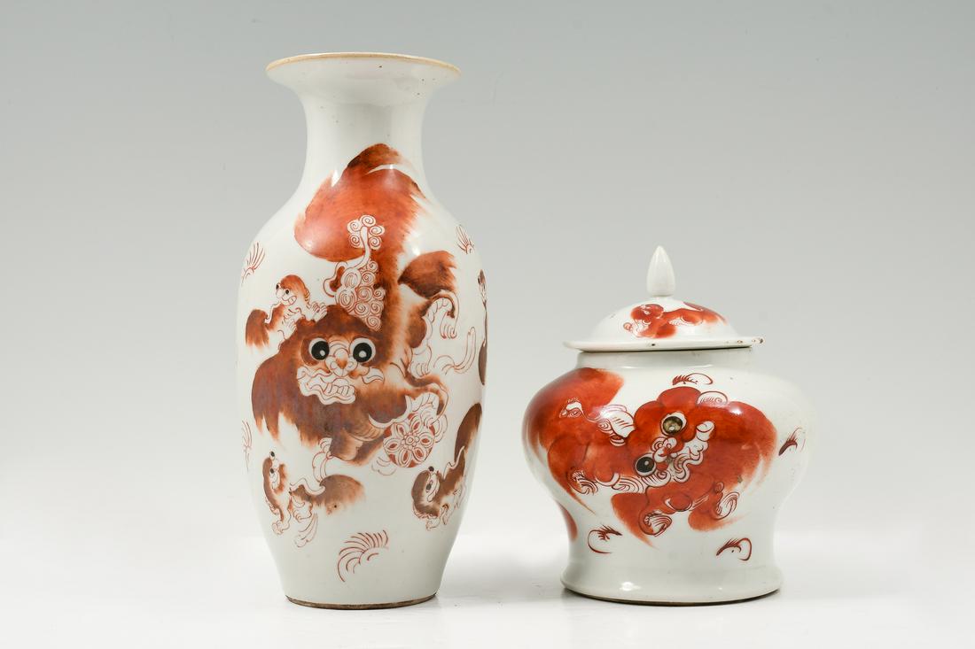 2 BALUSTER FORM CHINESE FOO DOG VASES (1 of 9)
