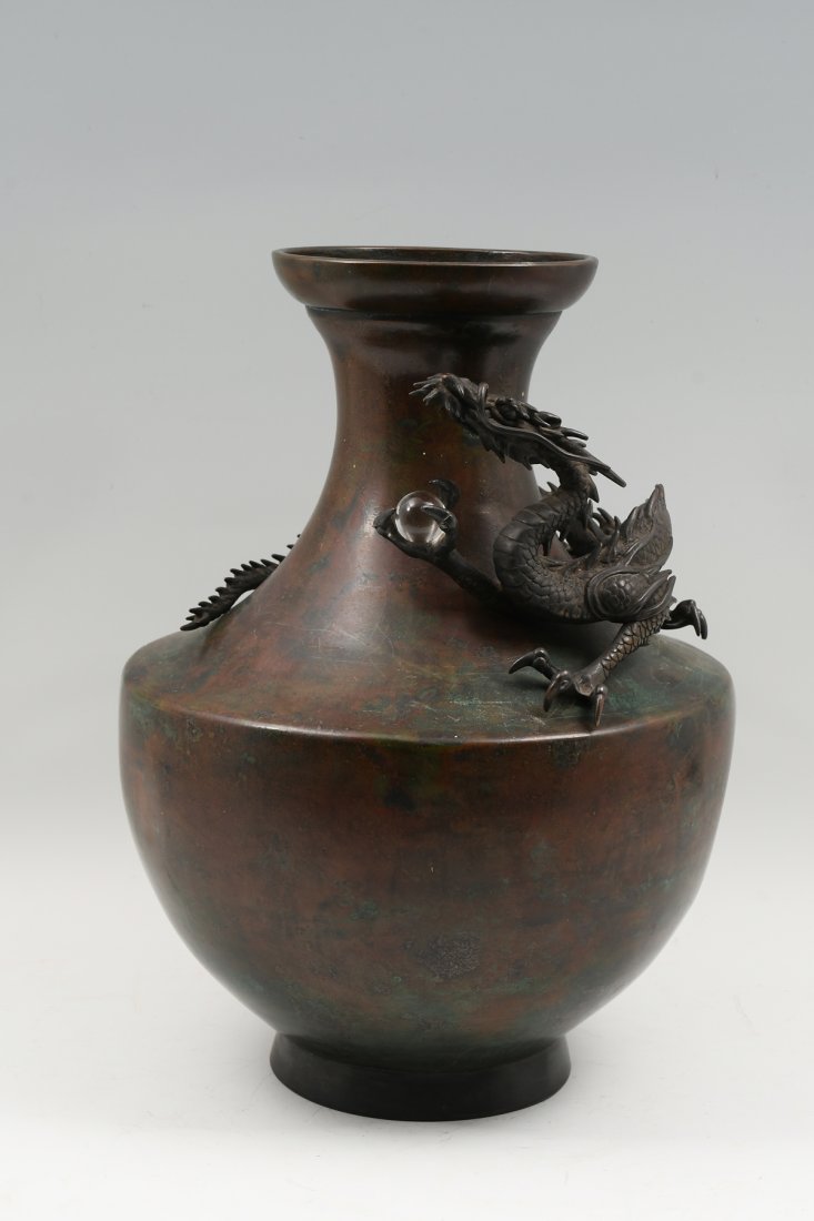 LARGE JAPANESE BRONZE DRAGON VASE (1 of 6)