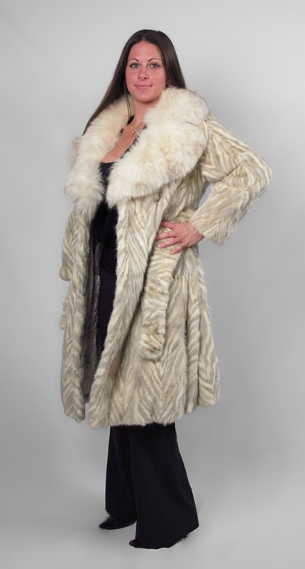 GRAY AND WHITE HERRINGBONE FUR COAT: GREY AND WHITE FULL LENGTH FUR COAT: In a herringbone pattern with lush white fur collar. Approx. 41"L. 19" shoulder to shoulder and 15" inside sleeve.