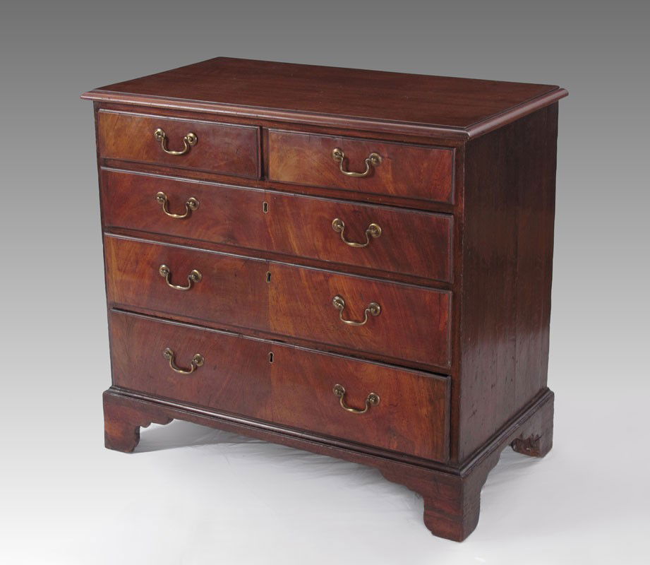 MAHOGANY AND PINE REGENCY CHEST OF DRAWERS: MAHOGANY AND PINE REGENCY CHEST OF DRAWERS: English mahogany and pine chest of drawers with 2 half drawers over 3 graduated full length drawers, on bracket feet. 32 3/4'' h. x 35 3/4'' x 19 1/2''.