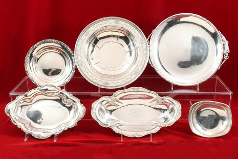 6 PC. MISCELLANEOUS STERLING HOLLOWWARE DISHES: 6 PC. MISCELLANEOUS STERLING HOLLOWWARE DISHES: Approx. 58.56 Troy ounces. Comprising; 1- Mexican Trinket Dish. 1- Simon Brothers footed Bowl. 1- Gorham elongated dish. 1- Elongated Gorham Serving Bow