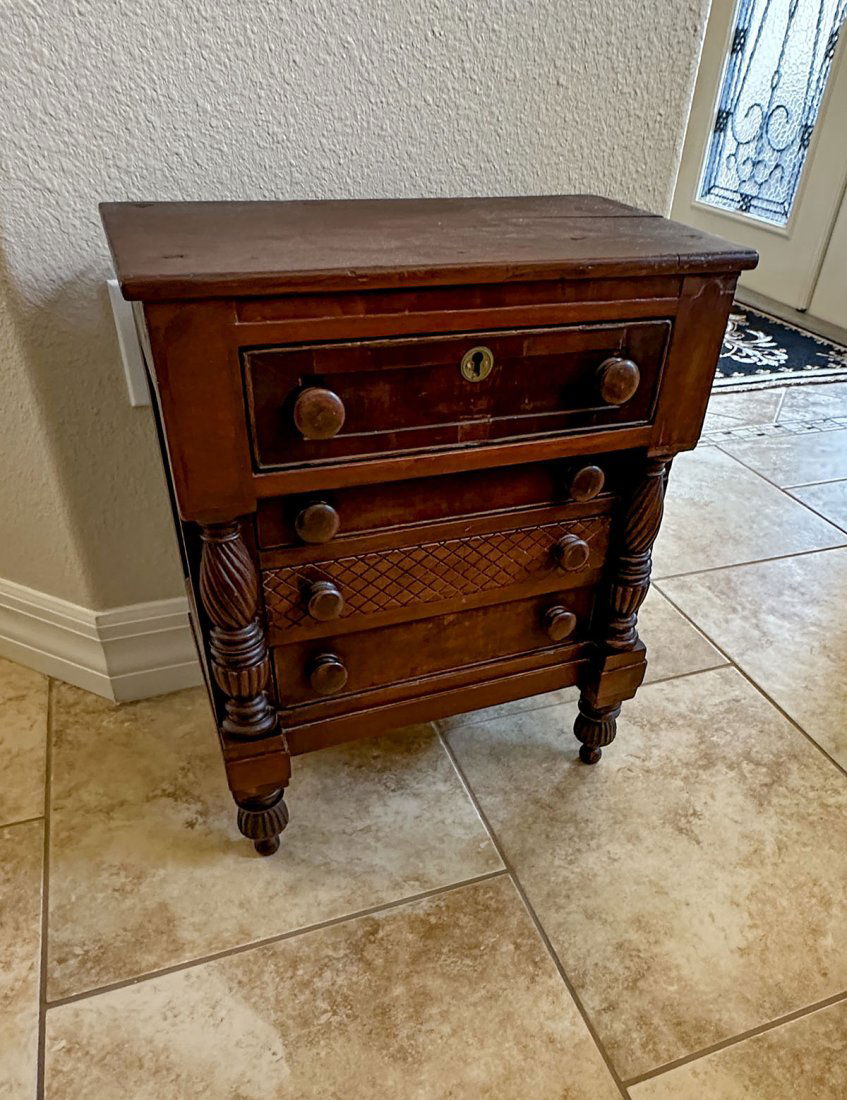 SALESMAN SAMPLE OF DOLLS EMPIRE CHEST (1 of 3)