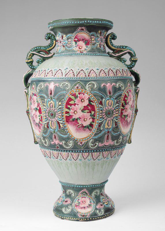 16'' NIPPON MORIAGE VASE: 16'' TALL NIPPON MORIAGE VASE: Double handle earthenware vase, approx. 16'' tall x 9'' at the widest. Unmarked.