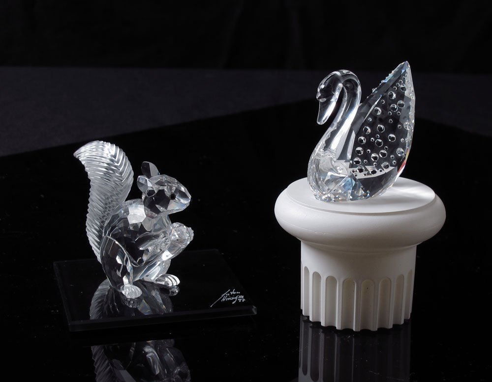 SWAROVSKI CRYSTAL SCS COMMEMORATIVE EDITIONS: SWAROVSKI CRYSTAL SCS COMMEMORATIVE EDITIONS: 1995 THE CENTENARY SWAN, with stand, 7633 100 000, Anton Hirzinger; 1997 10TH ANNIVERSARY SQUIRREL, with signed mirror, Limited Edition, 7400 097 001, Ant