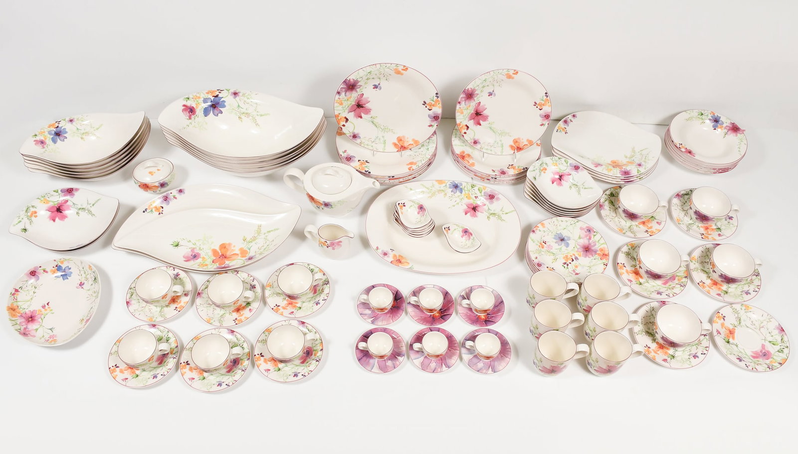 102 PC. VILLEROY AND BOCH ''MARIEFLEUR'' CHINA SET: 102 PC. VILLEROY AND BOCH ''MARIEFLEUR'' CHINA SET: An expansive collection of Villeroy & Boch's Mariefleur pattern china, comprising: 6- demitasse cups, 6- demitasse saucers, 6- teacups, 6- saucers, 
