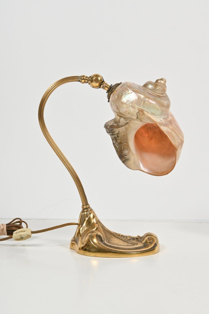 BRONZE ART NOUVEAU NAUTILIS SHELL DESK LAMP (1 of 7)