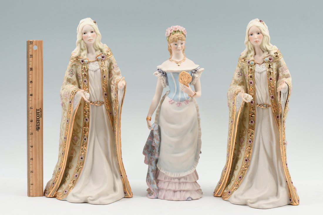 3 CYBIS PORCELAIN FEMALE FIGURES (1 of 5)