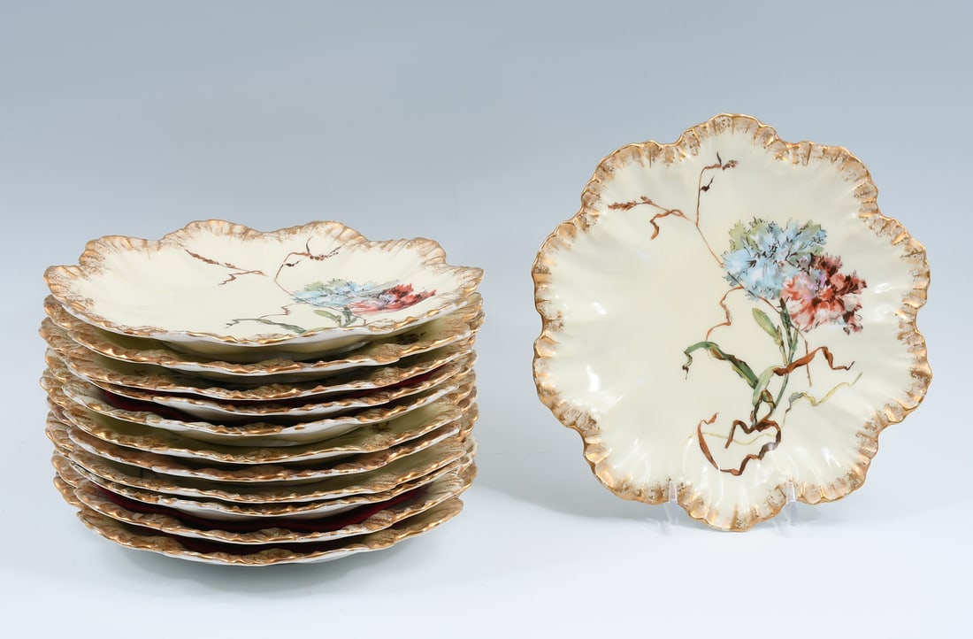 12 PC. ELITE LIMOGES PORCELAIN LUNCHEON PLATES (1 of 5)