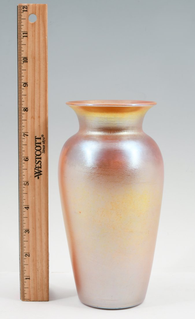 DURAND ATTRIBUTED ORANGE AURENE ART GLASS VASE (1 of 4)