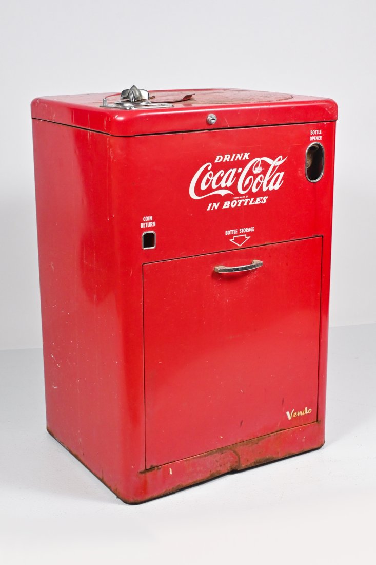 1950's Coinoperated Coke Machine By The Vendo Co. Auction