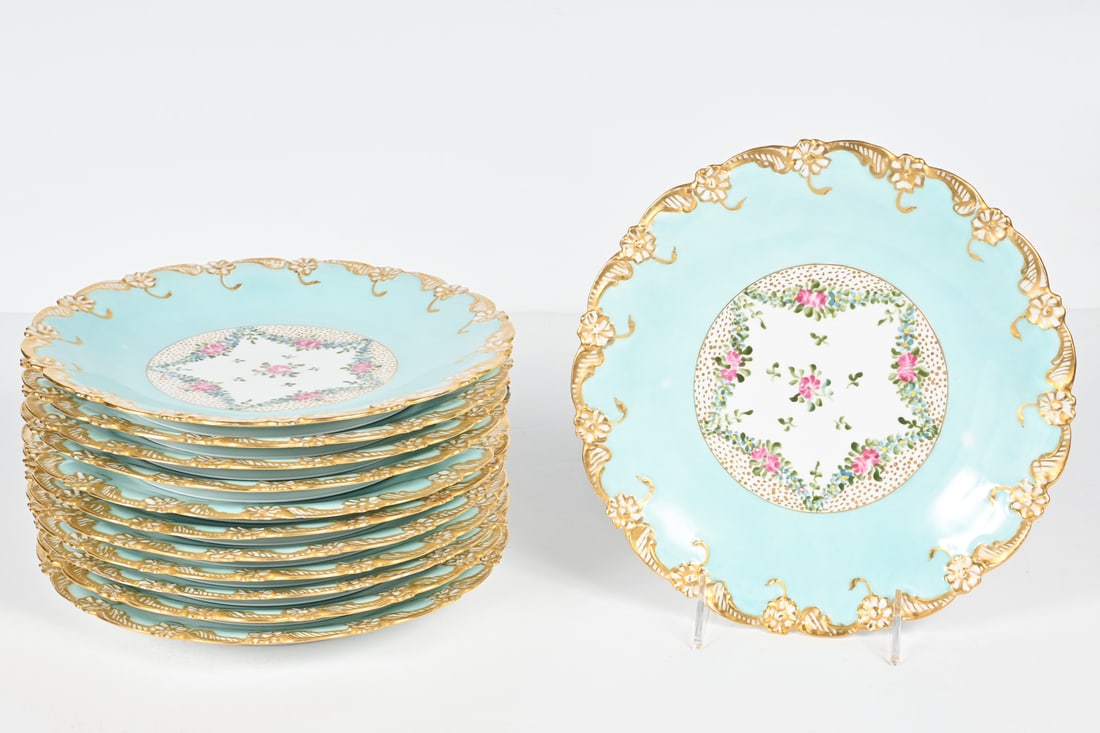 12 PC. FRENCH LIMOGES PORCELAIN LUNCHEON PLATES (1 of 5)