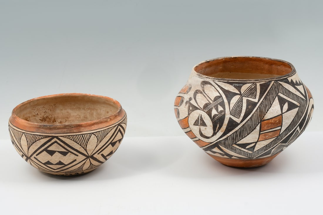 2 PC. DECORATED ACOMA BOWLS (1 of 6)