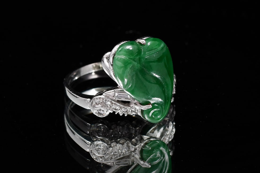 ART DECO PLATINUM DIAMOND & JADE RING (1 of 6)