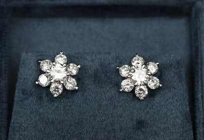 PLATINUM AND DIAMOND FLOWER MOTIF EARRINGS