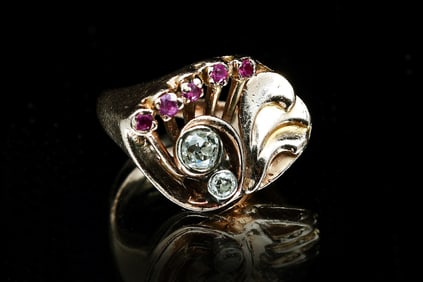 14K VINTAGE RUBY & DIAMOND RING