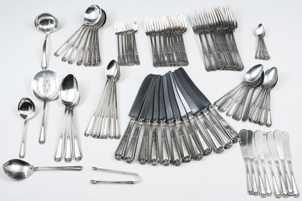 93 PC. TOWLE "LOUIS XIV" STERLING FLATWARE