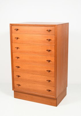 DANISH 7- DRAWER TEAK CHEST