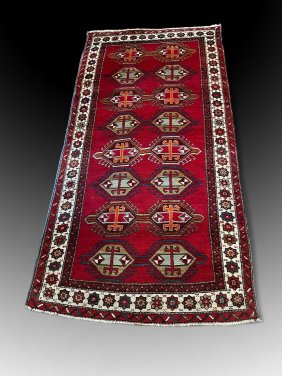 ESTATE ORIENTAL CARPET RED FIELD RUNNER