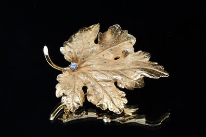 SCINTILLATING GOLD & DIAMOND LEAF BROOCH