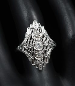 18K ART DECO DIAMOND FILIGREE RING