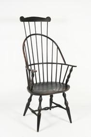 AMERICAN COMB BACK WINDSOR ARMCHAIR