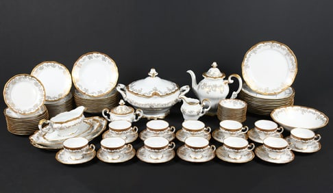 92 PC. WEIMAR PORCELAIN "KATHARINA" CHINA