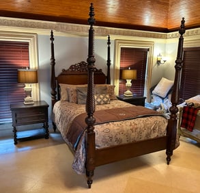 LEXINGTON MAHOGANY 4 POSTER QUEEN SIZE BED