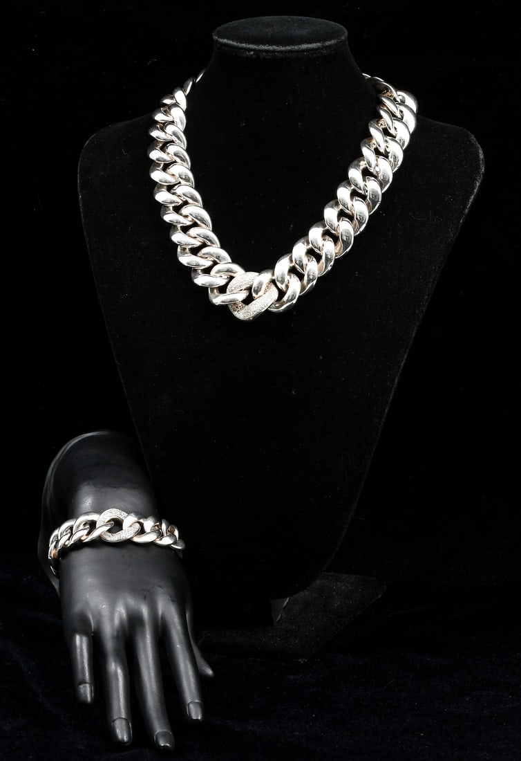 DAVID YURMAN STERLING & DIAMOND SET: DAVID YURMAN STERLING & DIAMOND SET: A matching set from the Belmont Series from American designer jeweler David Yurman, both made of sterling silver graduated curb links with a diamond-studded center