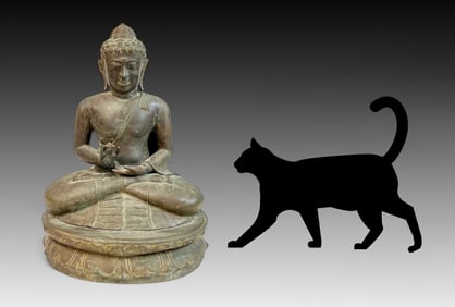 19TH-CENTURY CHINESE TIBETAN CAST BRONZE BUDDHA