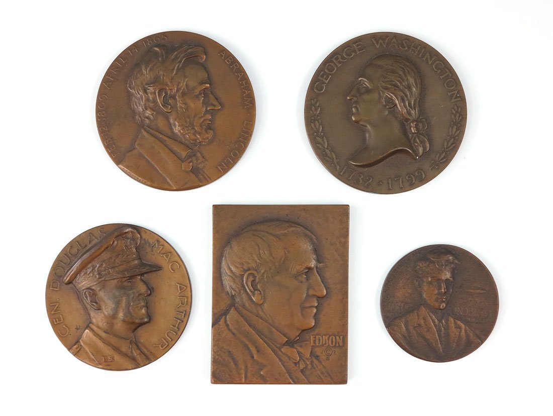 5 MEDALLIC ART CO. COMMEMORATIVE BRONZE MEDALLIONS: 5 MEDALLIC ART CO. COMMEMORATIVE BRONZE MEDALLIONS: All 5 marked Medallic Arts Co. to include 1) Charles Lindbergh. 2) George Washington 2 3/4''. 3) Abraham Lincoln. 4) Gen. Douglas Mac Arthur. 5) Edi