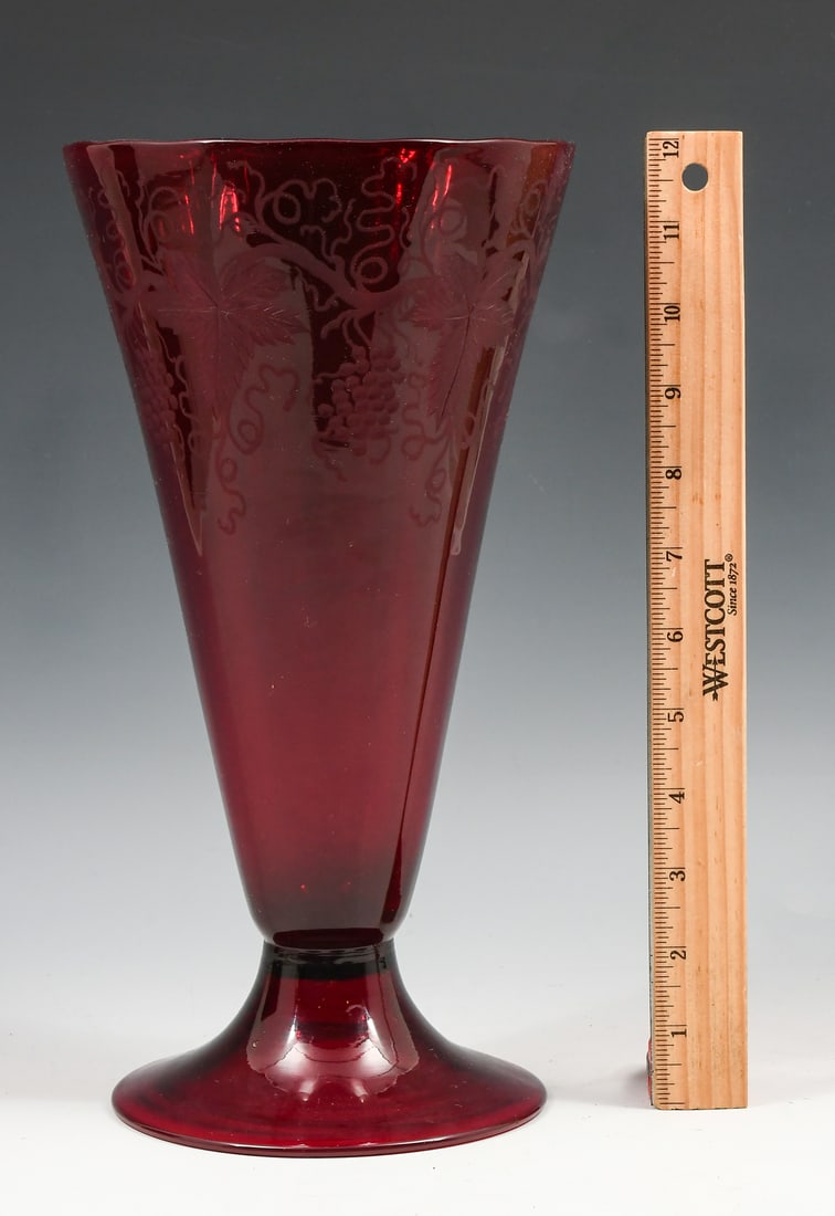 ETCHED STEUBEN SELENIUM RUBY RED GLASS VASE (1 of 5)