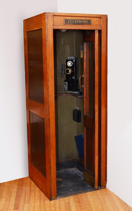 212 ANTIQUE TELEPHONE BOOTH WITH PHONE