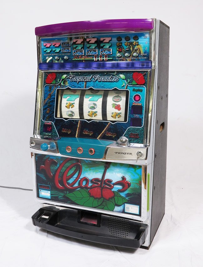 JAPANESE PIONEER TROPICAL PARADISE SLOT MACHINE: JAPANESE PIONEER TROPICAL PARADISE SLOT MACHINE: Modern electronic quarter machine. Measures 32" h. x 18 1/4" x 16". Key in office.