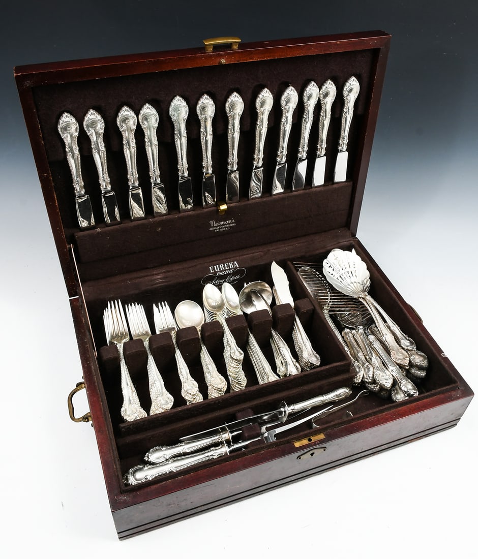 138 PC. GORHAM "ENGLISH GADROON" STERLING FLATWARE (1 of 7)