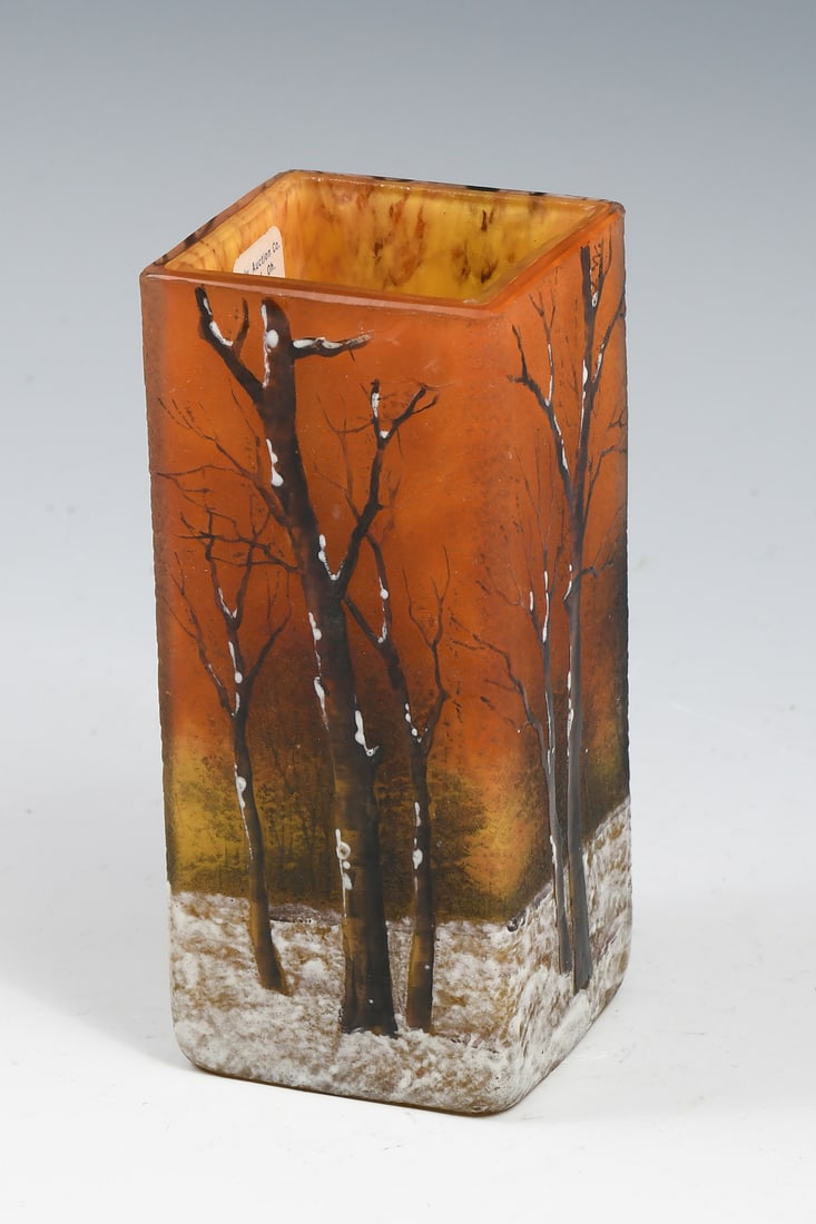 FRENCH DAUM NANCY WINTER FOREST CAMEO VASE (1 of 4)