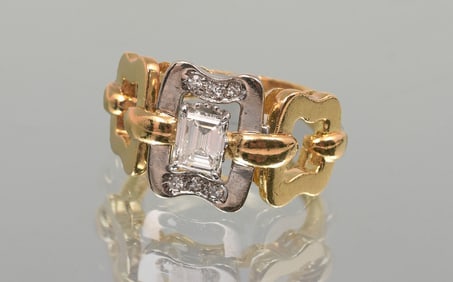 18K MID-CENTURY DIAMOND EMERALD CUT RING