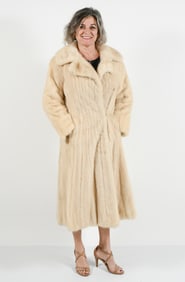 GORGEOUS FULL LENGTH WHITE MINK COAT