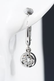 14K WHITE GOLD DIAMOND LEVERHOOK EARWIRES