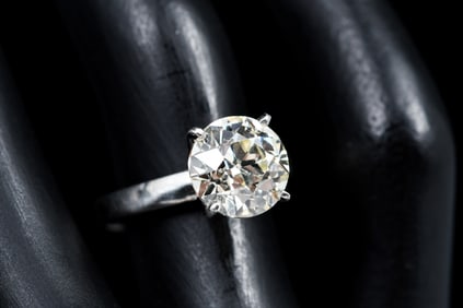 MAGNIFICENT PLATINUM 3.5CT DIAMOND RING