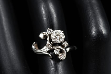 18K JABEL WHITE GOLD DIAMOND RING