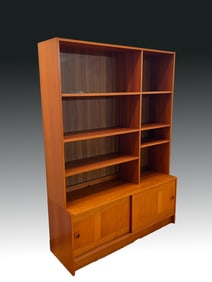 MID-CENTURY MODERN TEAK BOOKCASE DOMINO